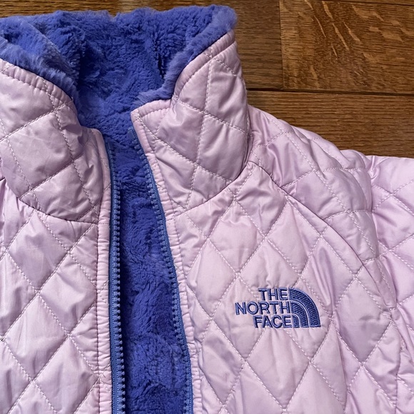 North Face Reversible Girl’s Jacket - Picture 3 of 4